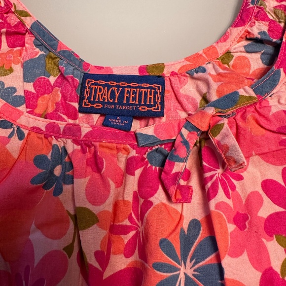 Tracy Feith for Target | Crazy Daisy Vibrant Pink Cap Sleeve Blouse Size Large - Picture 3 of 6